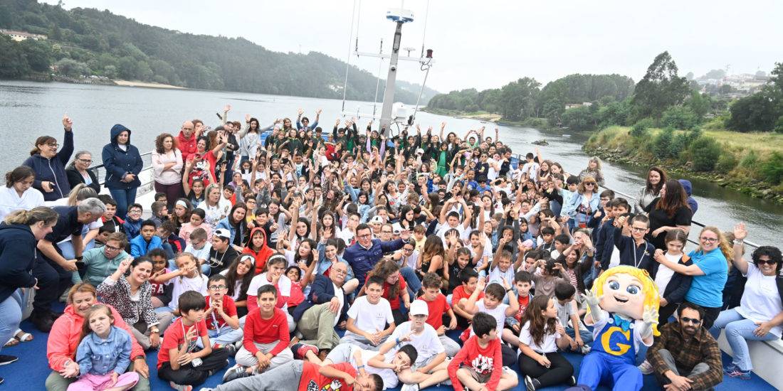 Alunos finalistas do 4.º ano viajam à descoberta do rio Douro